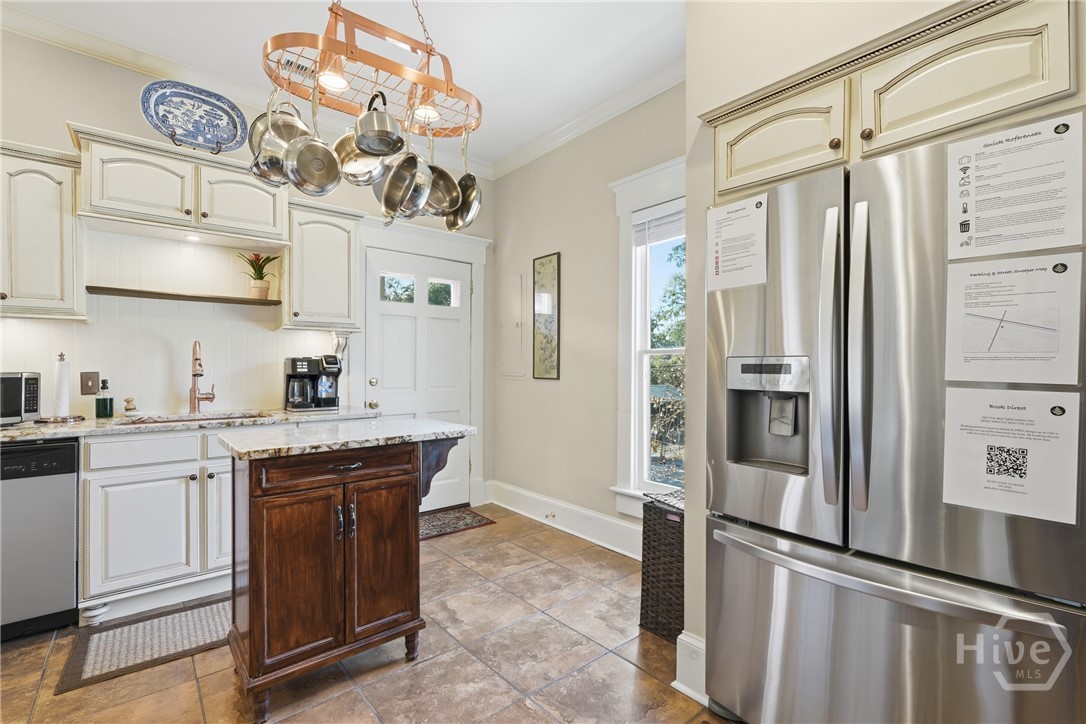 321 West 39th Street Savannah, GA 31401 - Photo 33 of 60