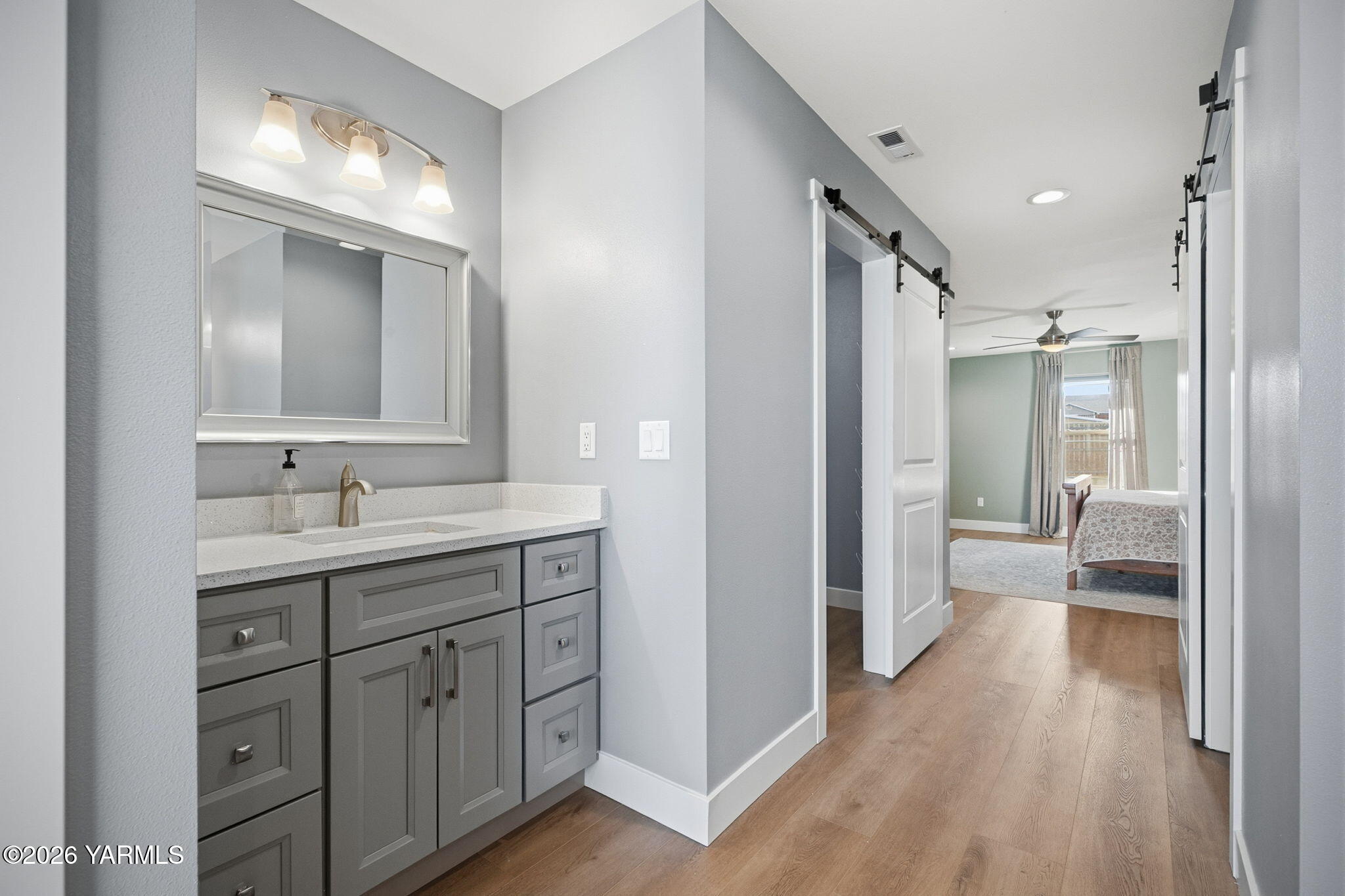 126 Lyle Loop Selah, WA 98942 - Photo 11 of 35 Dual Walk-In Closets