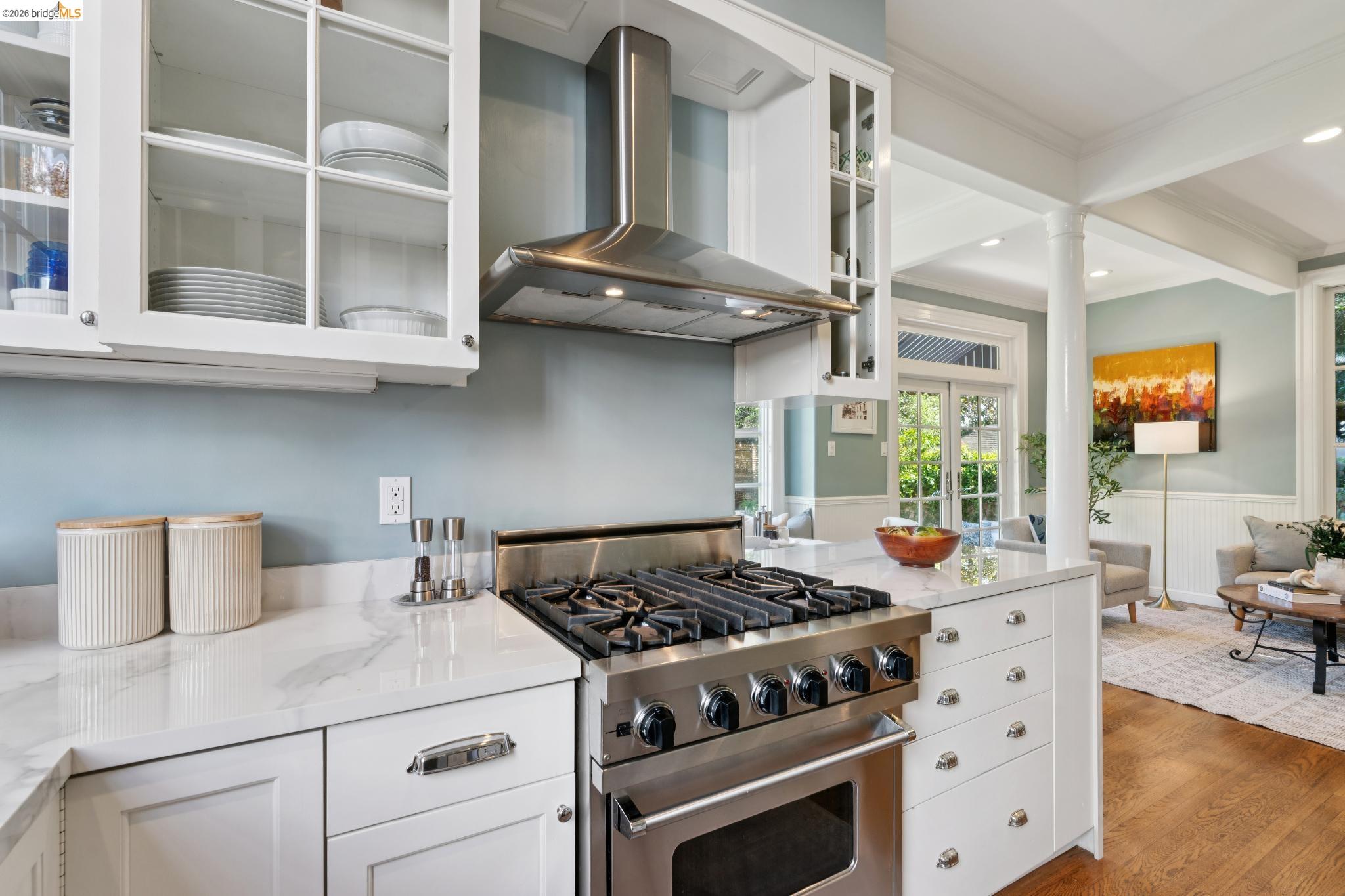 901 Paramount Road Oakland, CA 94610 - Photo 21 of 61