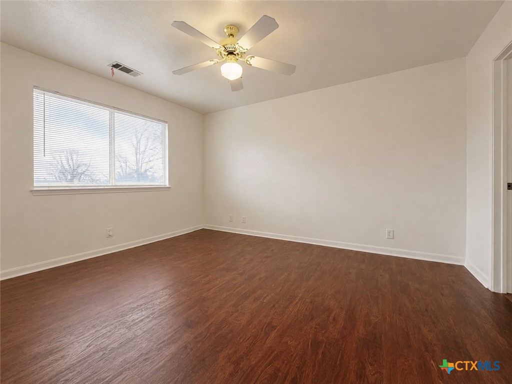 900 Jasmine Trail Georgetown, TX 78626 - Photo 10 of 19