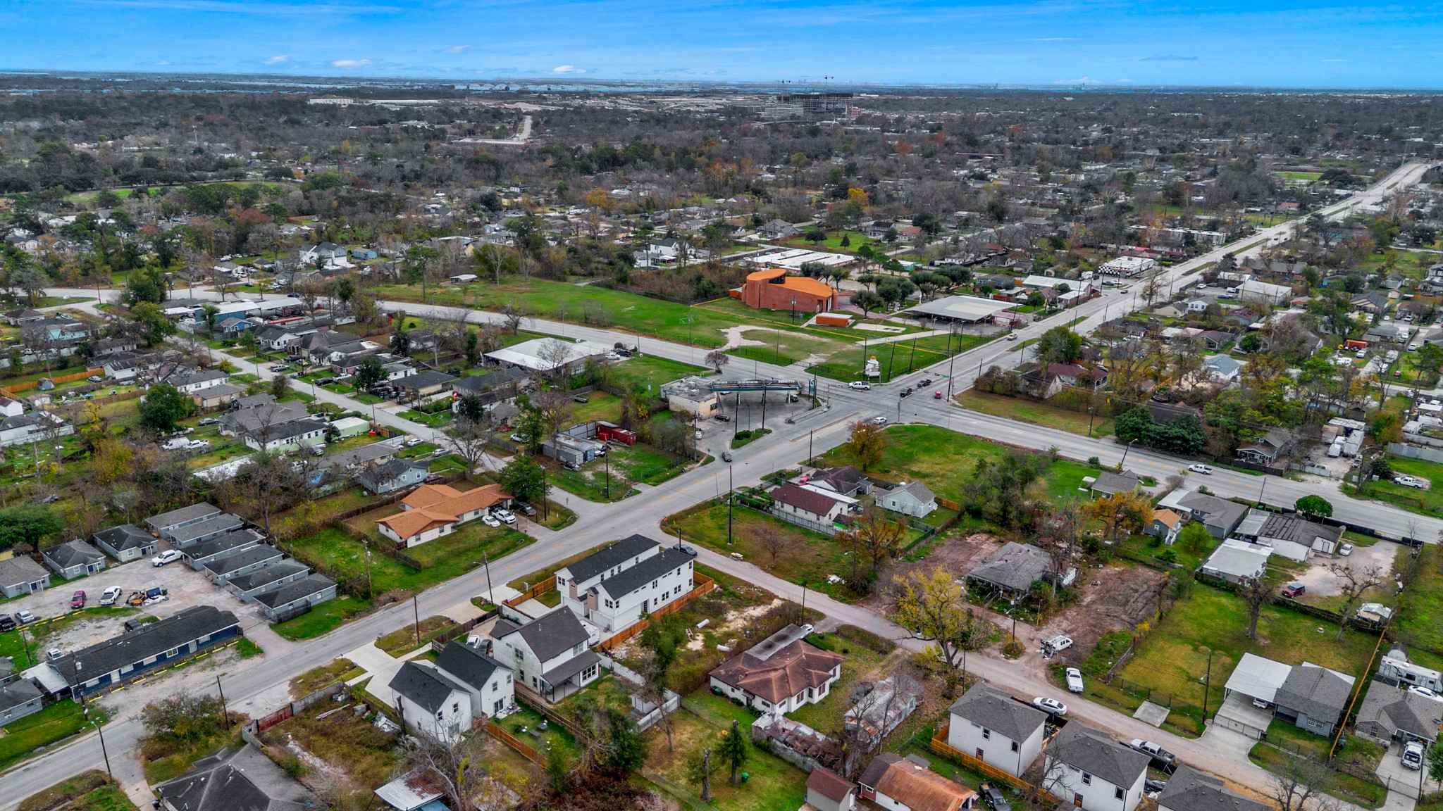 4121 East Toliver Street Houston, TX 77016 - Photo 20 of 34 an aerial view of multiple house