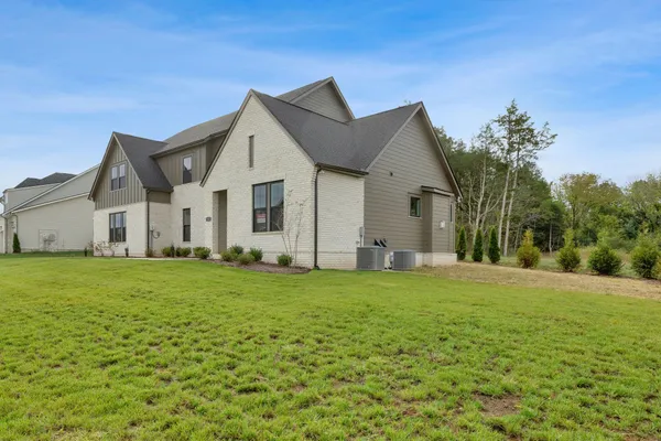 $3,995 | 7321 Winners Road, Murfreesboro, TN 37129