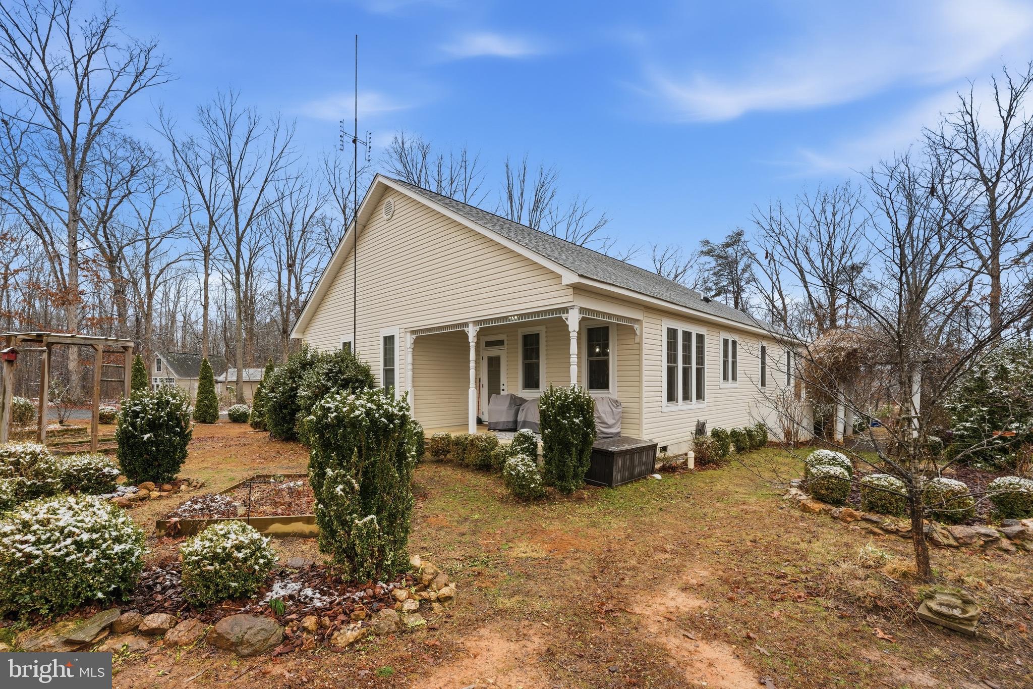 29288 Old Rhoadesville, VA 22542 - Photo 36 of 51 Back yard
