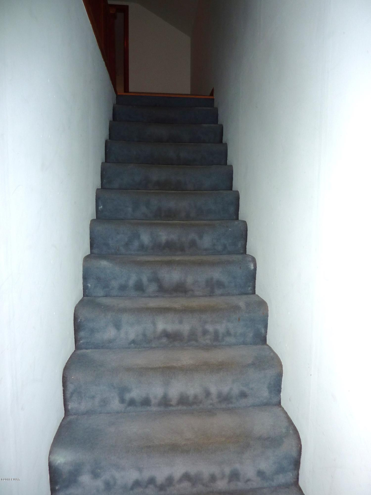 27 E Road Hawley, PA 18428 - Photo 14 of 22 a view of entryway