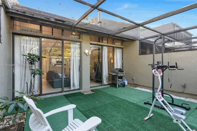 $399,000 | 10911 Cedar Lane, Pembroke Pines, FL 33026