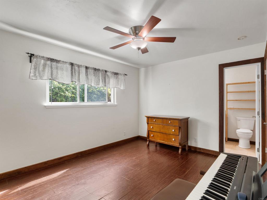 852 Dewitt Avenue Encinitas, CA 92024 - Photo 26 of 41 a living room with furniture and a window