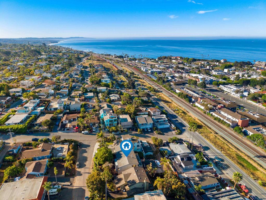 852 Dewitt Avenue Encinitas, CA 92024 - Photo 38 of 41 an aerial view of a city