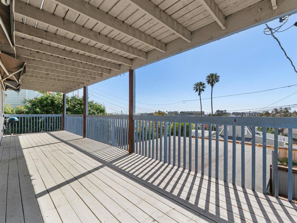 852 Dewitt Avenue Encinitas, CA 92024 - Photo 5 of 41 a view of roof deck