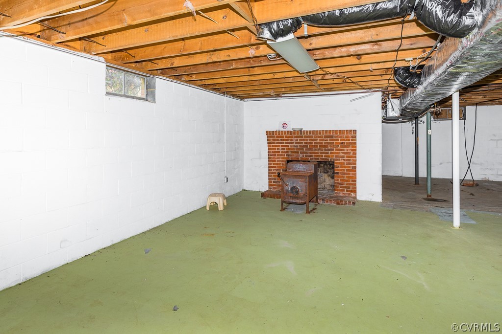 10801 Genito Road Chesterfield, VA 23832 - Photo 34 of 46 a backyard of a house with barbeque oven table and chairs