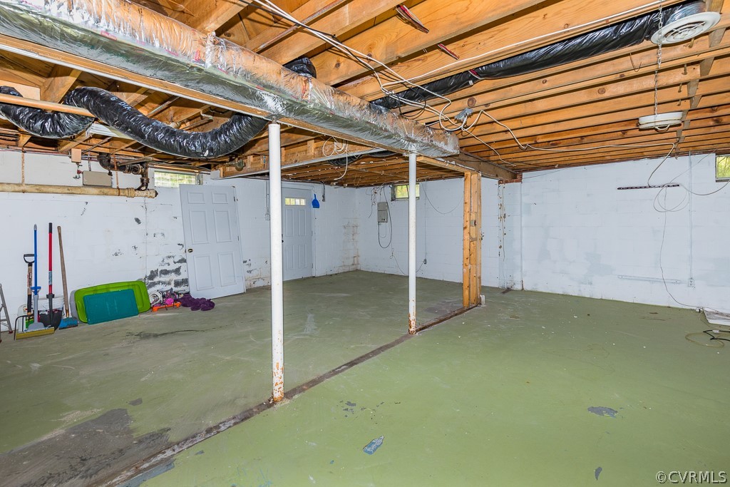 10801 Genito Road Chesterfield, VA 23832 - Photo 35 of 46 a view of a room with storage