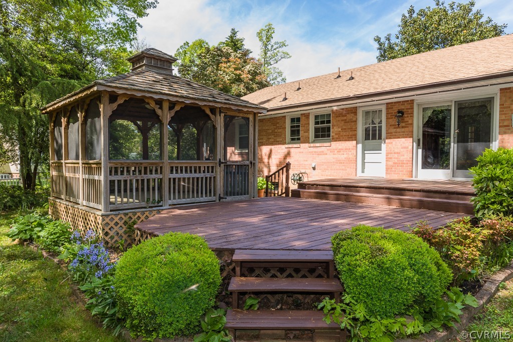 10801 Genito Road Chesterfield, VA 23832 - Photo 46 of 46 a view of a house with a yard and plants