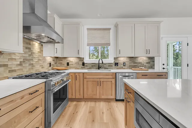 $924,000 | 100 Antilles Circle, Wando, SC 29492