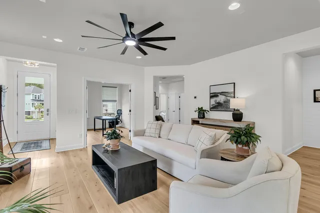 $924,000 | 100 Antilles Circle, Wando, SC 29492