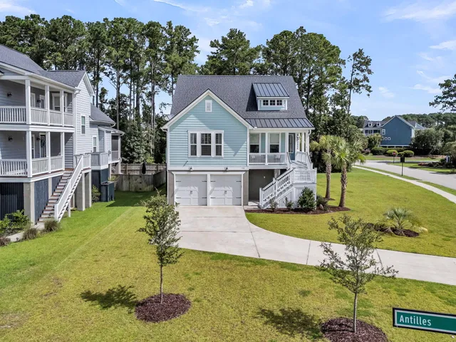 $924,000 | 100 Antilles Circle, Wando, SC 29492