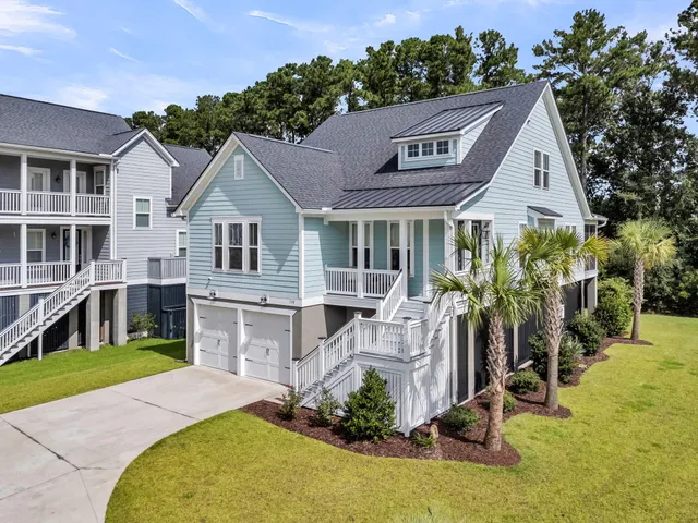 $924,000 | 100 Antilles Circle, Wando, SC 29492