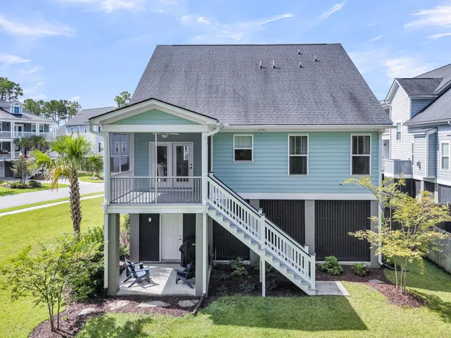 $924,000 | 100 Antilles Circle, Wando, SC 29492