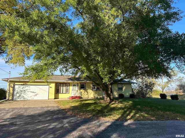 $260,000 | 18312 River Road North, Cordova, IL 61242