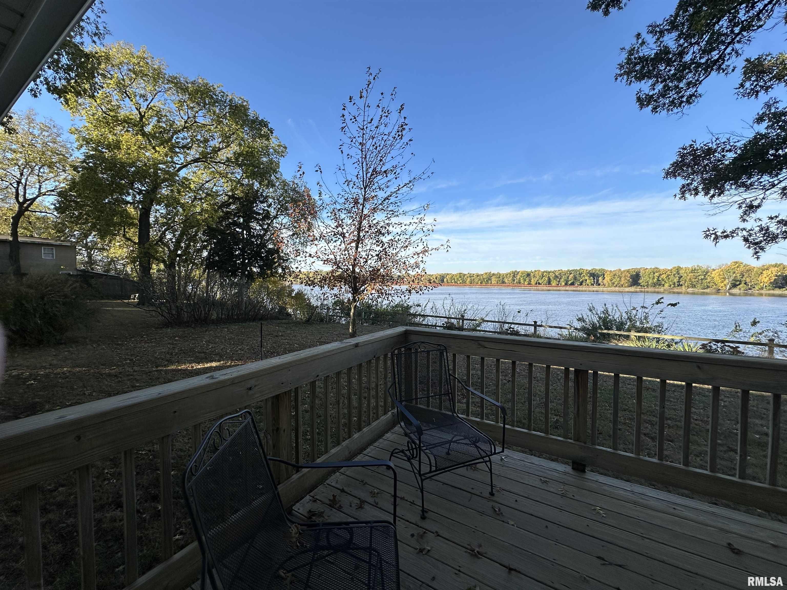 18312 River Road North Cordova, IL 61242 - Photo 7 of 26