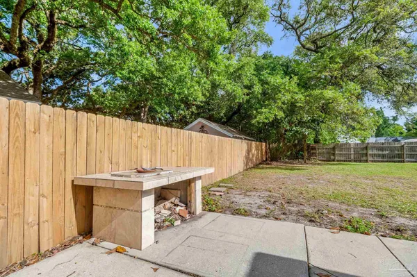 $329,000 | 406 East Sunset Avenue, Pensacola, FL 32507
