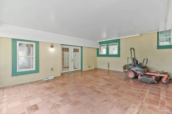 $329,000 | 406 East Sunset Avenue, Pensacola, FL 32507