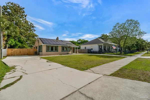 $329,000 | 406 East Sunset Avenue, Pensacola, FL 32507