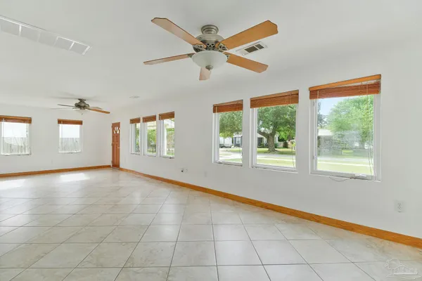 $329,000 | 406 East Sunset Avenue, Pensacola, FL 32507