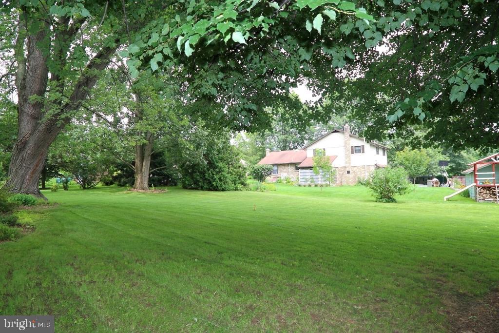 905 May Road Lititz, PA 17543 - Photo 13 of 16
