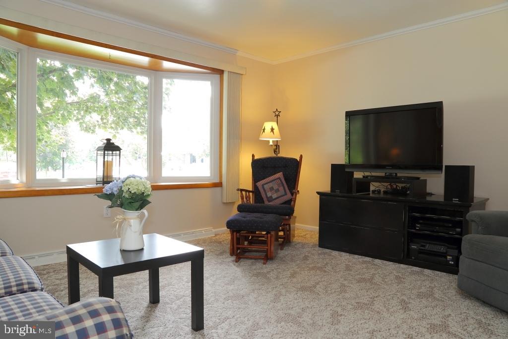 905 May Road Lititz, PA 17543 - Photo 7 of 16