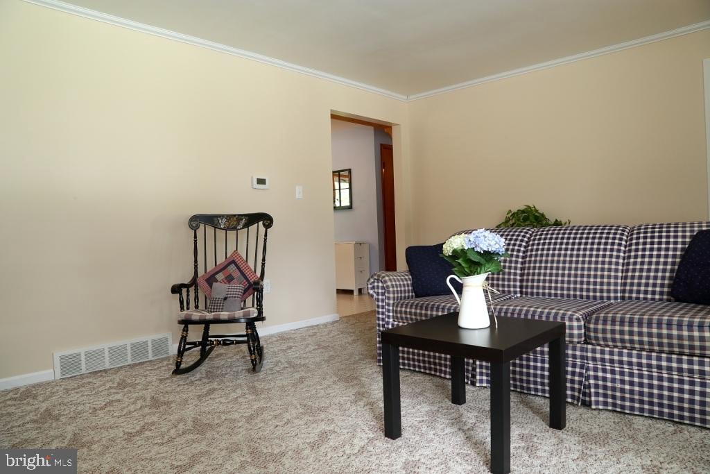 905 May Road Lititz, PA 17543 - Photo 8 of 16