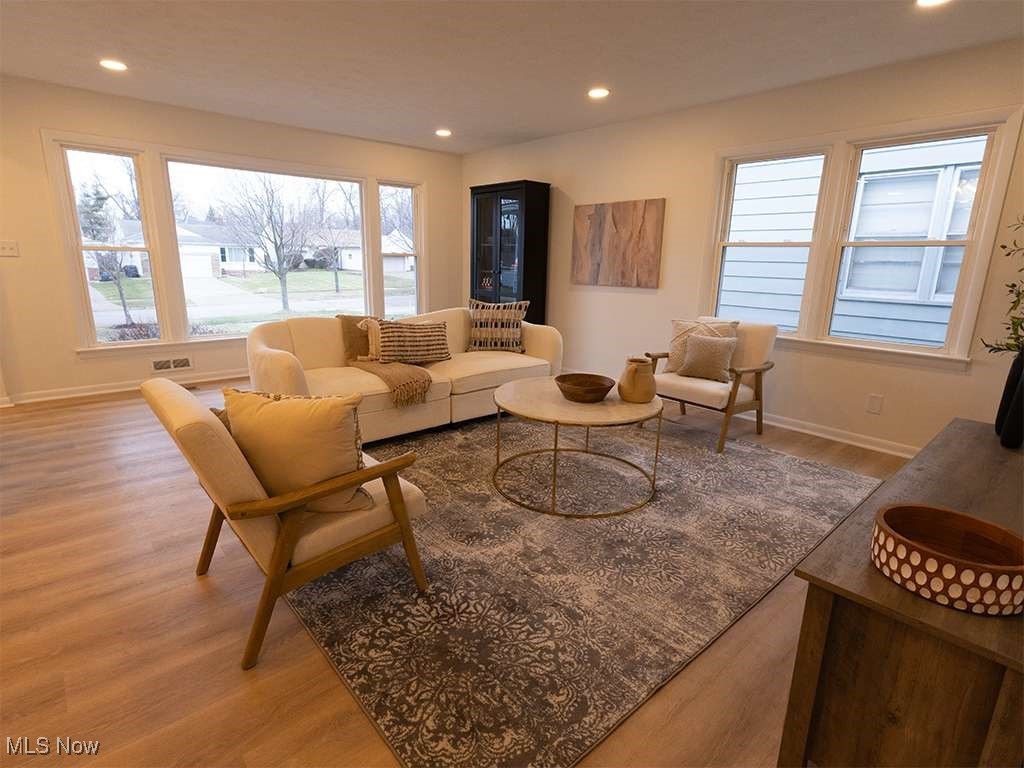 4838 North Sedgewick Road Cleveland, OH 44124 - Photo 6 of 25 Gallery Image 6