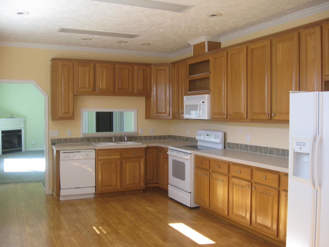 175 Pleasant Road Rocky Mount, VA 24151 - Photo 13 of 16 KITCHEN