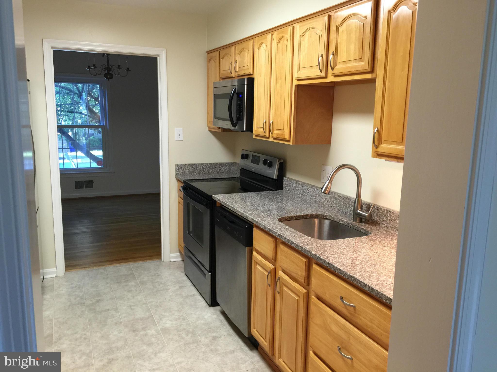 2104 Bucknell Terrace, Unit 41 Silver Spring, MD 20902 - Photo 5 of 17 Kitchen