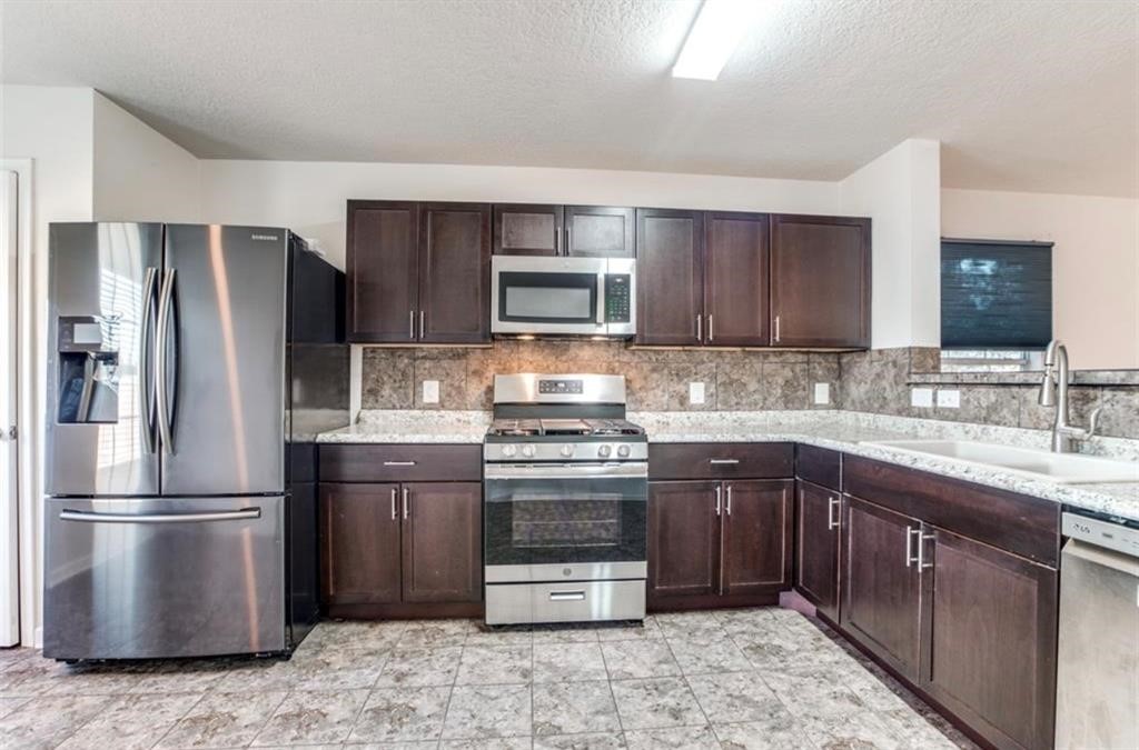 19346 Bold River Road Tomball, TX 77375 - Photo 5 of 26