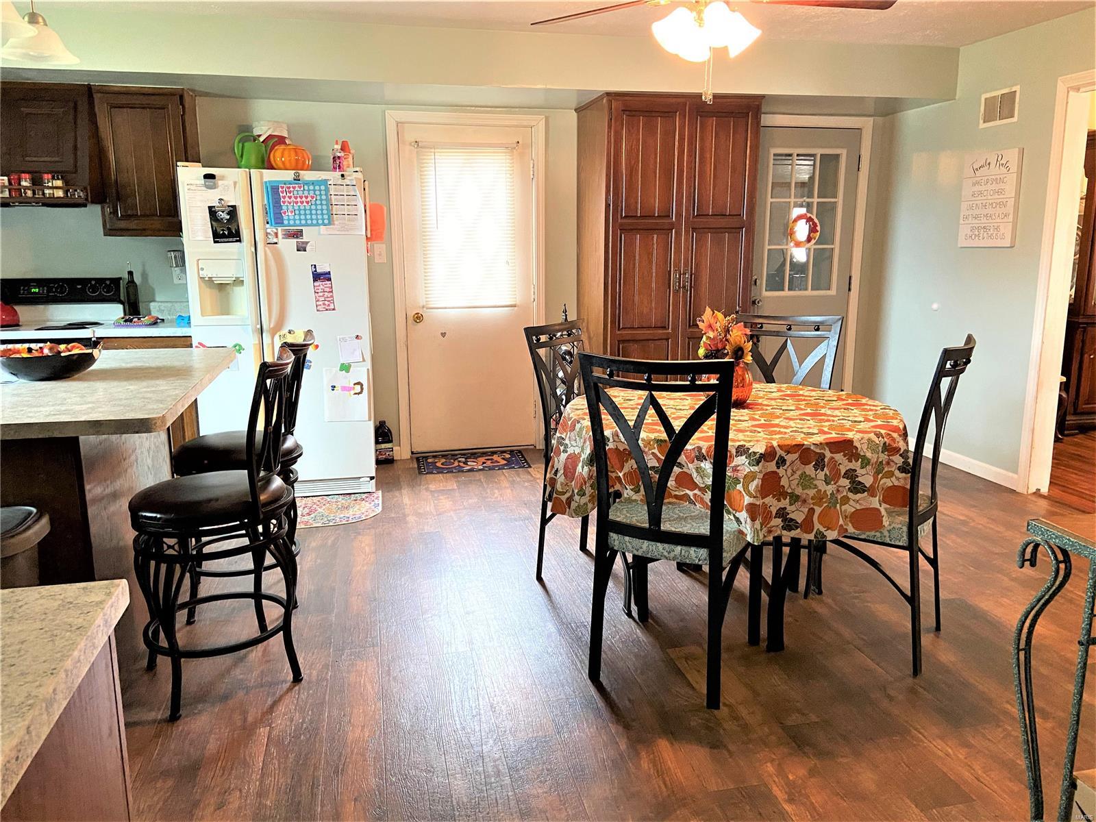 199 Maple Street Aviston, IL 62216 - Photo 17 of 40 Gallery Image 17