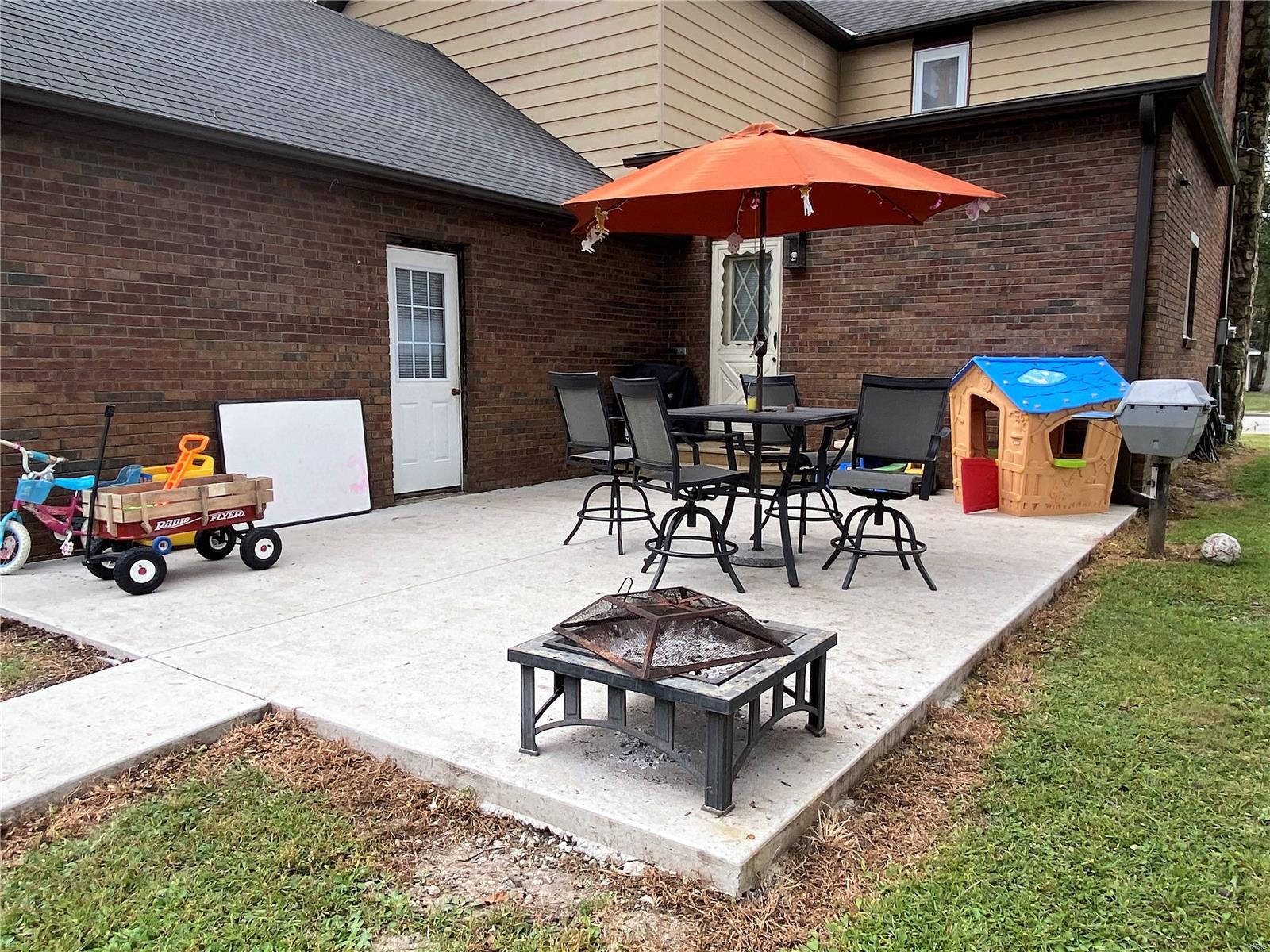 199 Maple Street Aviston, IL 62216 - Photo 7 of 40 Gallery Image 7