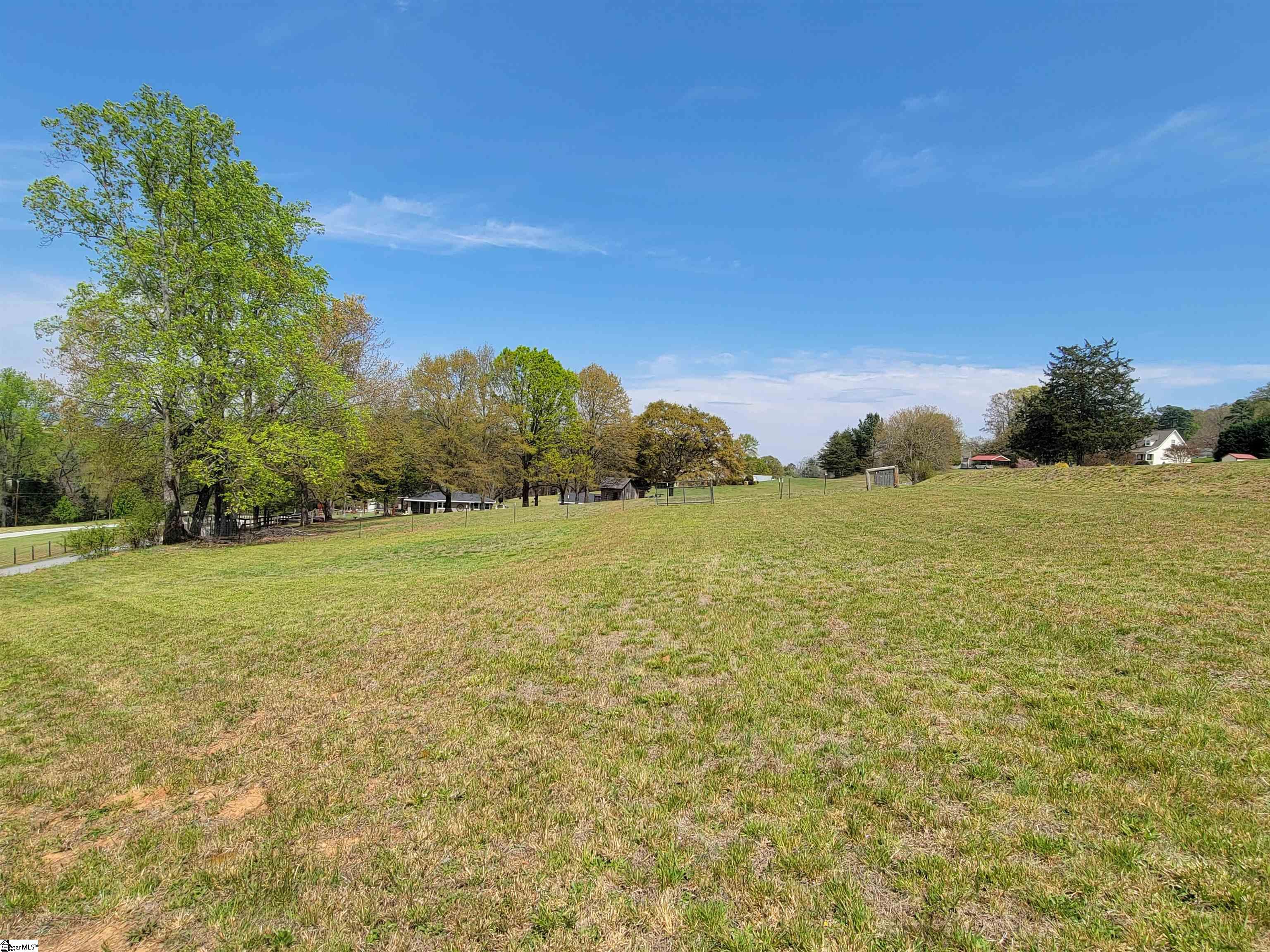 244 Boggs Road Pickens, SC 29671 - Photo 33 of 34 Gallery Image 33