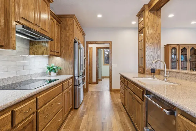 $689,900 | 594 Eben Court, Stillwater, MN 55082