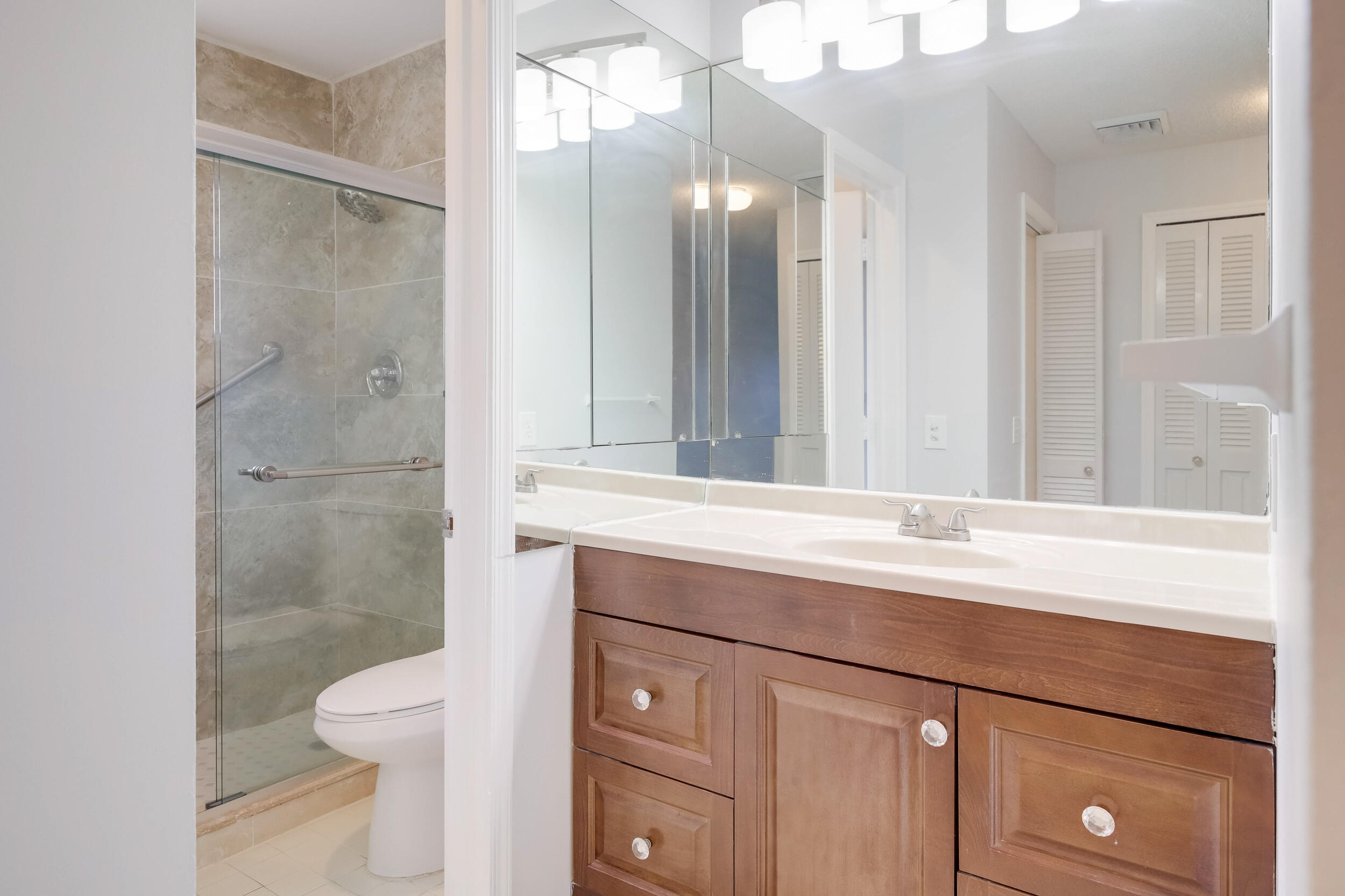 4964 Eaglewood Road, Unit A Boynton Beach, FL 33436 - Photo 14 of 27 4964 Eaglewood A (14)