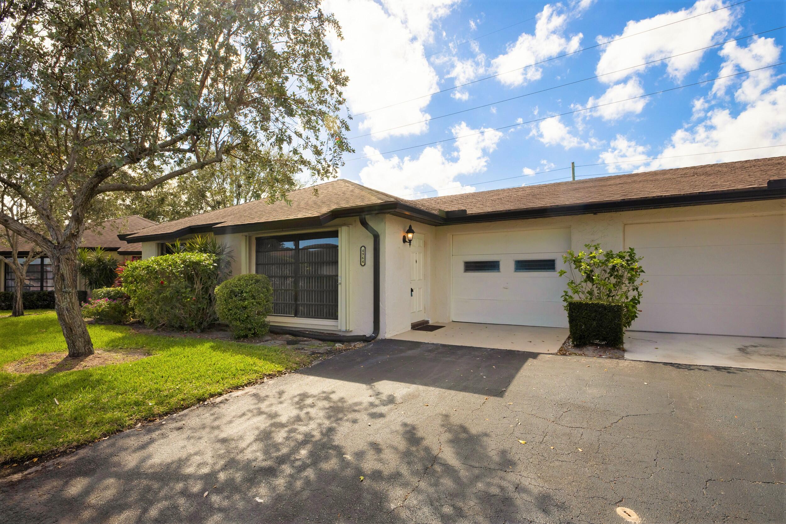 4964 Eaglewood Road, Unit A Boynton Beach, FL 33436 - Photo 2 of 27 4964 Eaglewood A (2)