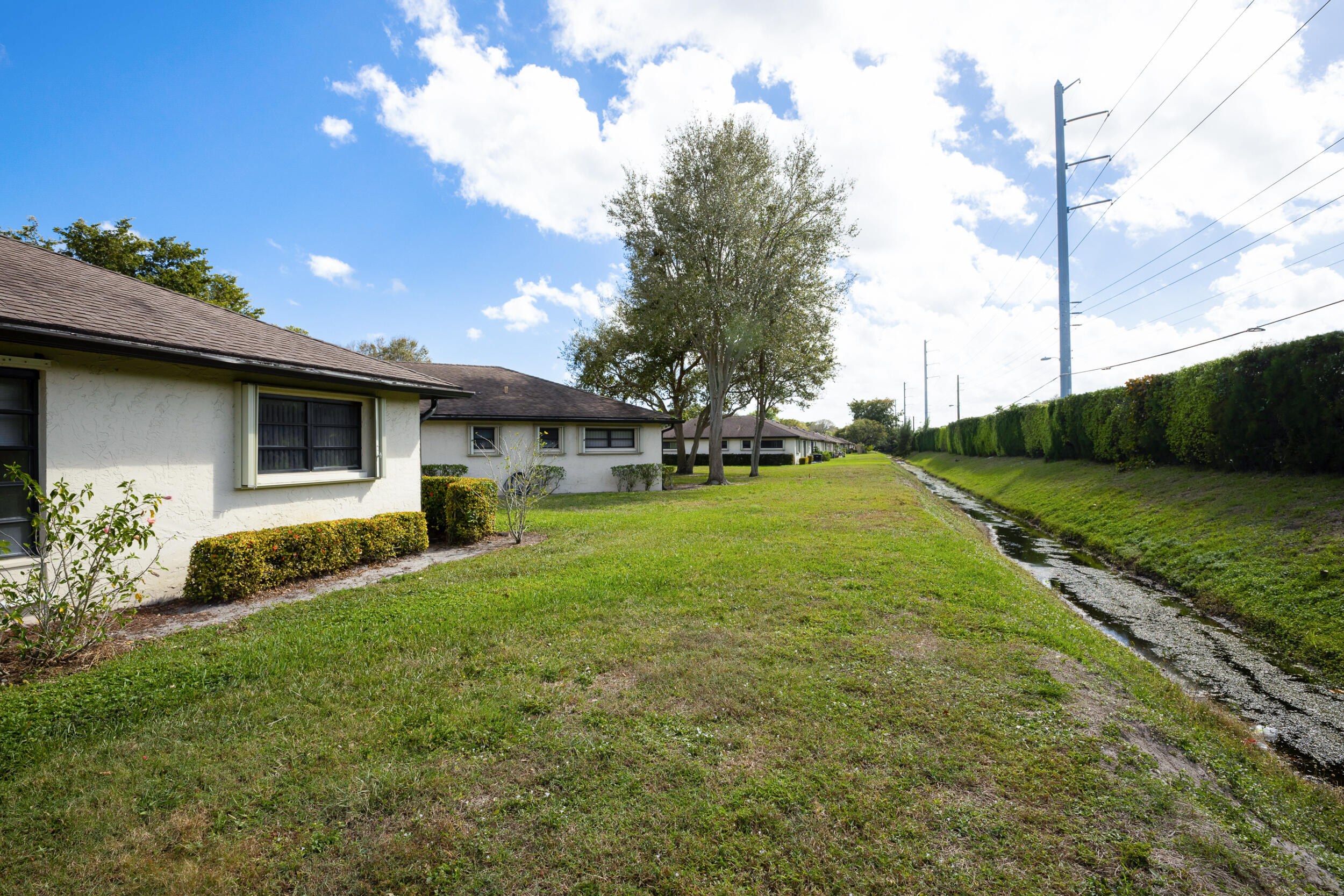 4964 Eaglewood Road, Unit A Boynton Beach, FL 33436 - Photo 25 of 27 4964 Eaglewood A (25)
