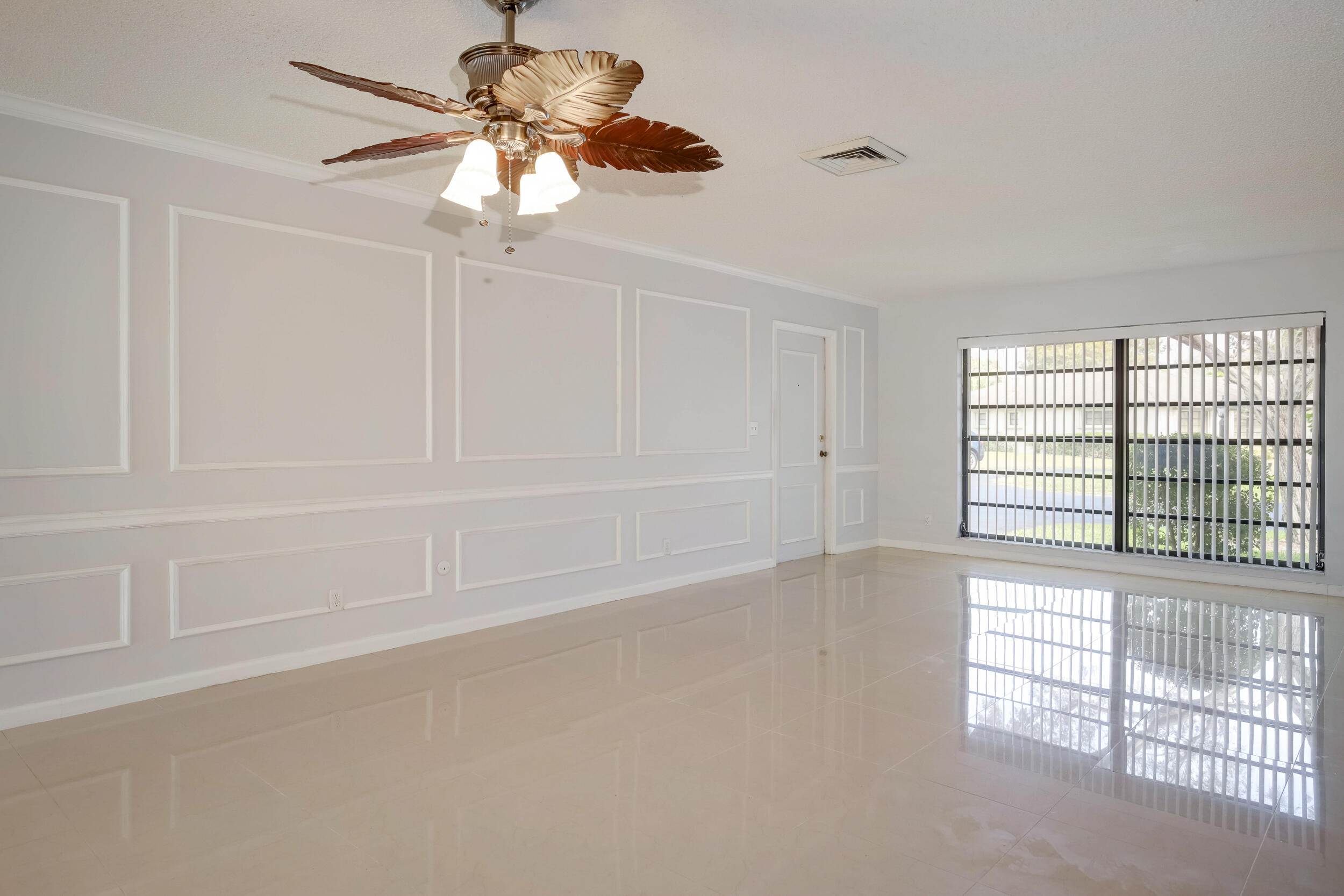 4964 Eaglewood Road, Unit A Boynton Beach, FL 33436 - Photo 5 of 27 4964 Eaglewood A (5)