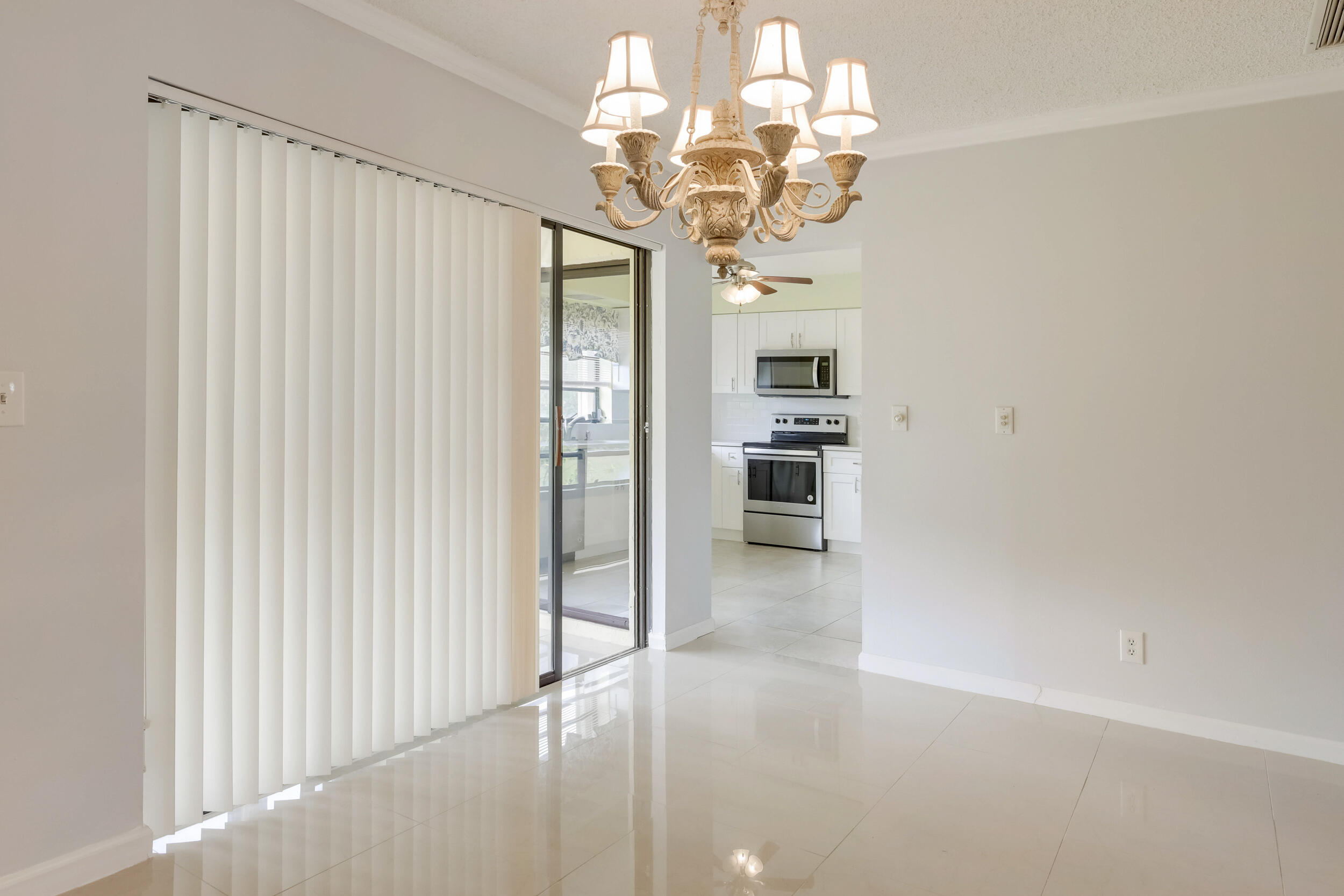 4964 Eaglewood Road, Unit A Boynton Beach, FL 33436 - Photo 7 of 27 4964 Eaglewood A (7)