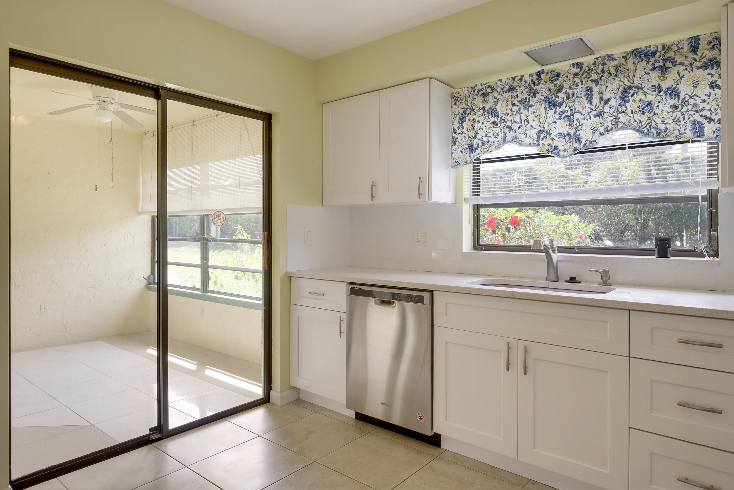 4964 Eaglewood Road, Unit A Boynton Beach, FL 33436 - Photo 9 of 27 4964 Eaglewood A (9)