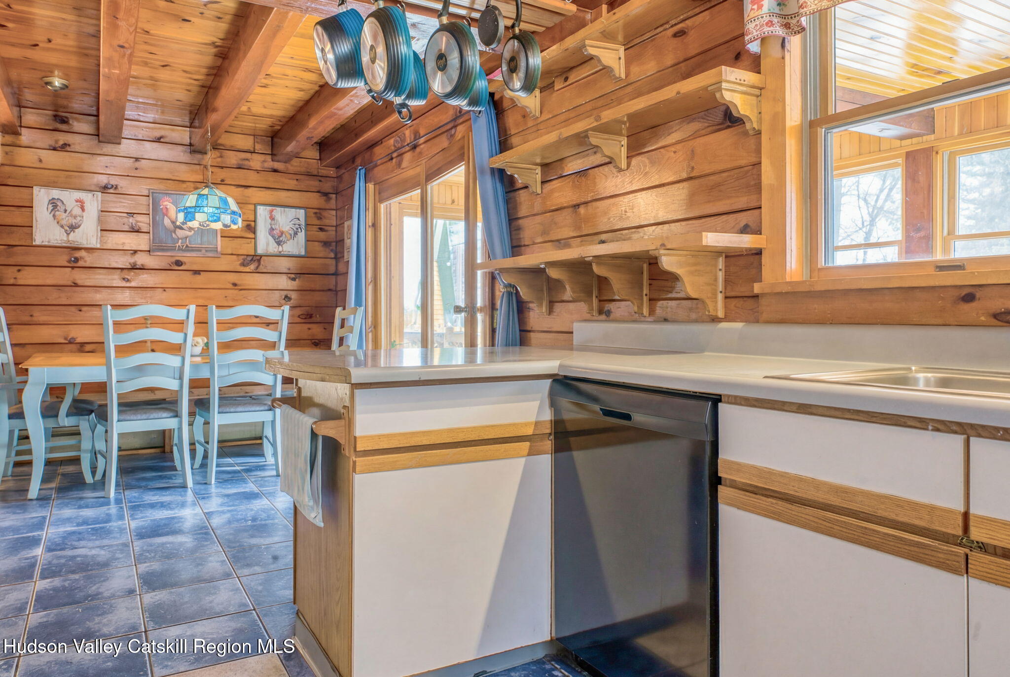 189 Yeagerville Road Napanoch, NY 12458 - Photo 10 of 38 a utility room with a washer and dryer
