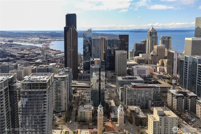 $775,000 | 800 Columbia Street, Unit 2307, Seattle, WA 98104