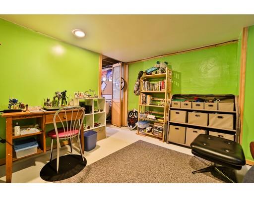 466 Westfield Road Holyoke, MA 01040 - Photo 11 of 18 Gallery Image 11
