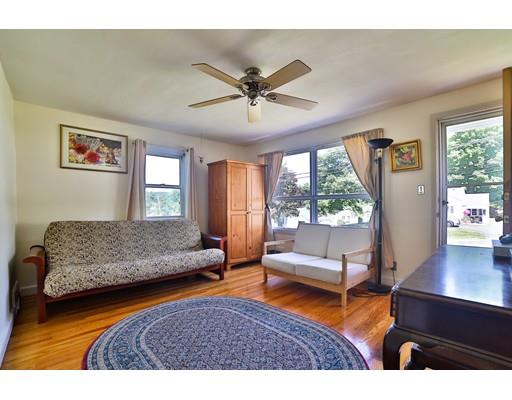 466 Westfield Road Holyoke, MA 01040 - Photo 3 of 18 Gallery Image 3