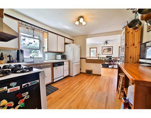466 Westfield Road Holyoke, MA 01040 - Photo 4 of 18 Gallery Image 4