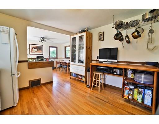 466 Westfield Road Holyoke, MA 01040 - Photo 5 of 18 Gallery Image 5