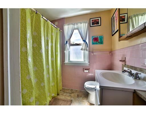 466 Westfield Road Holyoke, MA 01040 - Photo 8 of 18 Gallery Image 8